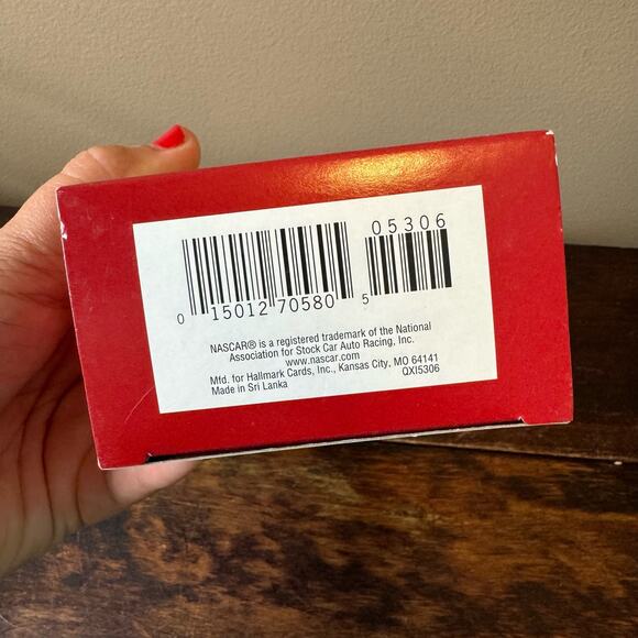 Hallmark NASCAR 2002 Santa's Racin' Sleigh Christmas Holiday Ornament NEW - Picture 4 of 5